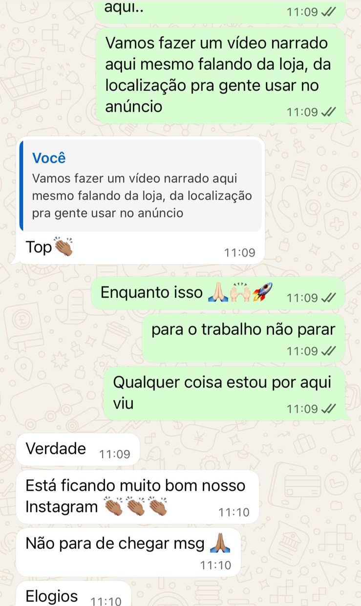 Print de WhatsApp: cliente comentando que o Instagram não para de receber mensagem